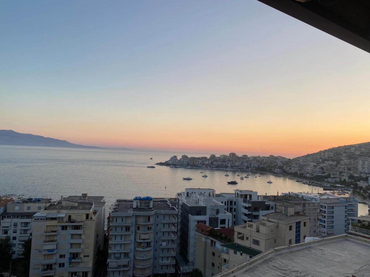 Blue Breeze Attic Apartments Sarandë Exteriör bild